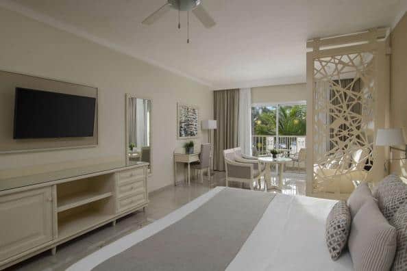 Habitación Junior Suite Deluxe Luxury Bahia Principe Fantasia 3